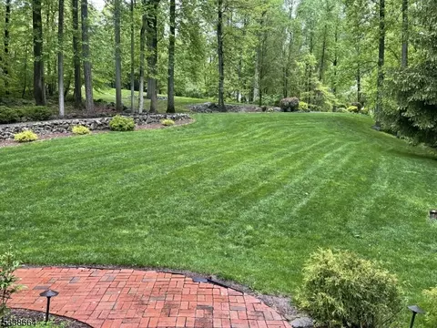 4 Devonald Dr, Asbury, NJ 08802 photo 3