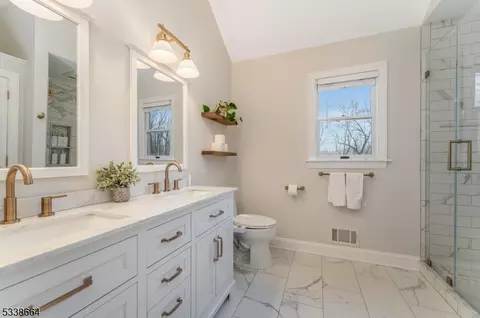 4 Devonald Dr, Asbury, NJ 08802 photo 17