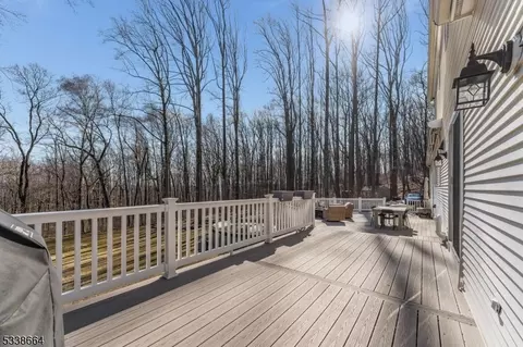 4 Devonald Dr, Asbury, NJ 08802 photo 31