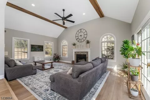 4 Devonald Dr, Asbury, NJ 08802 photo 8