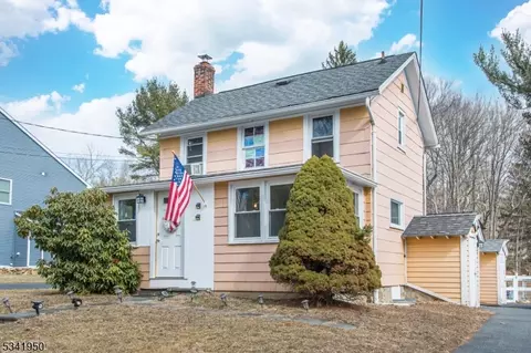 6 North Rd, Flanders, NJ 07836