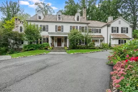 10 Hawthorne Rd, Essex Fells, NJ 07021