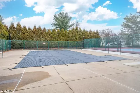 413 Brittany Dr, Wayne, NJ 07470 photo 16