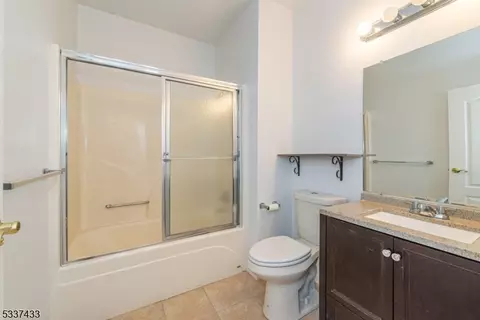 413 Brittany Dr, Wayne, NJ 07470 photo 11