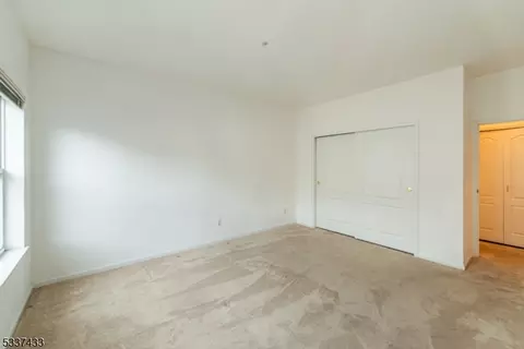 413 Brittany Dr, Wayne, NJ 07470 photo 8