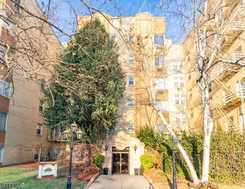 19-31 Lyons Ave #304, Newark, NJ 07112