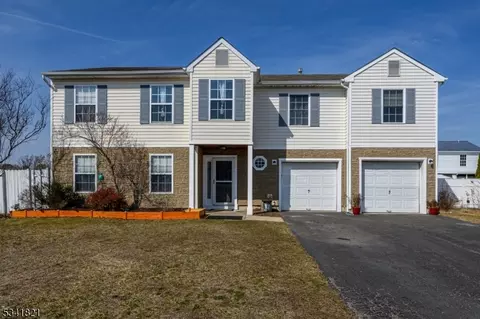 56 Crater Lake Rd, Howell Twp, NJ 07731