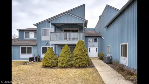 100 Drake Ln #100, Ledgewood, NJ 07852