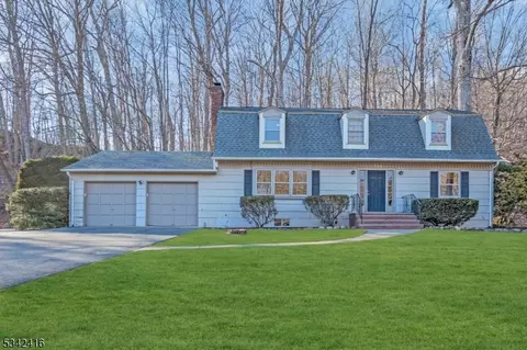 154 Kinnelon Rd, Butler, NJ 07405