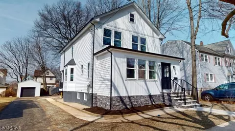 34 7th St, Ridgefield Park, NJ 07660