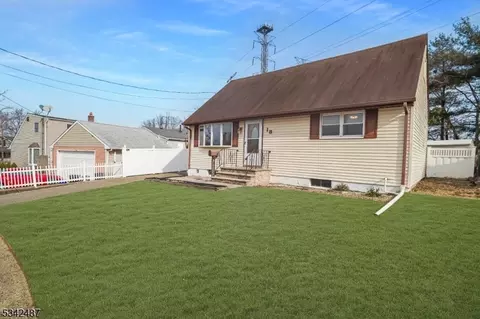 18 Charmello Dr, South Amboy, NJ 08879
