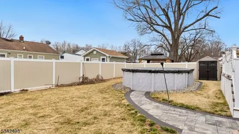 85 Warwick Rd, Hillside, NJ 07205 photo 21