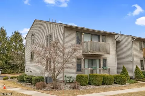 61 Sam Bonnell Dr, Clinton, NJ 08809