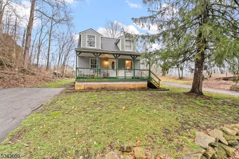 219 Woodside Ave, Newton, NJ 07860
