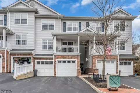 513 Knollwood Ct #513, Denville, NJ 07834