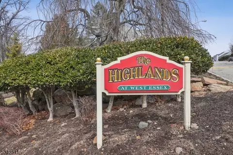 1 Cadmus Ct, West Orange, NJ 07052
