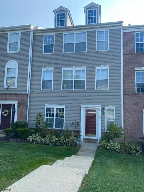 258 Nathan Blvd, Parlin, NJ 08859