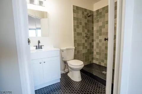 115 Polifly Rd #5F, Hackensack, NJ 07601 photo 15