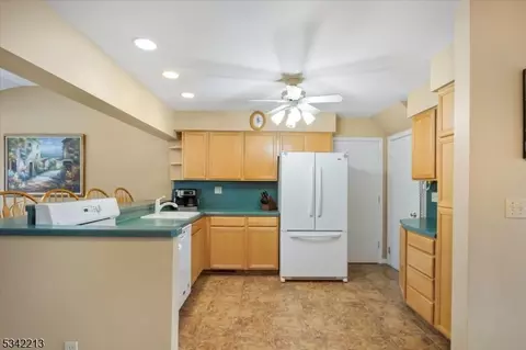 53 Hamilton Ave, Wayne, NJ 07470 photo 9