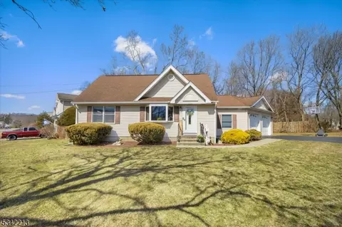 53 Hamilton Ave, Wayne, NJ 07470