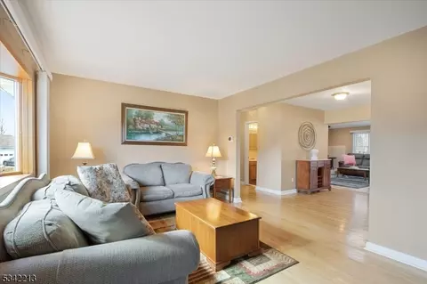 53 Hamilton Ave, Wayne, NJ 07470 photo 4