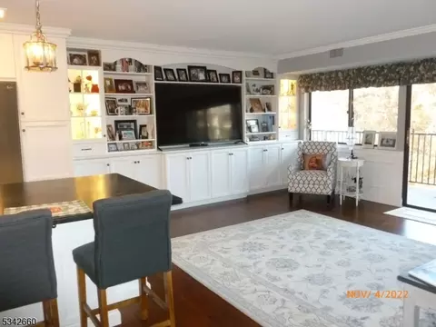 521 Piermont Ave #415, River Vale Twp, NJ 07675