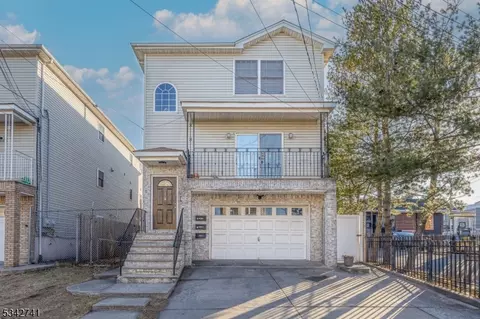 946 Olive St, Elizabeth, NJ 07201
