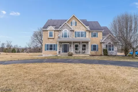 202 Kingwood Locktown Rd, Stockton, NJ 08559