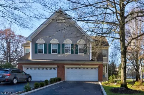 10 Whimble Ct, Wayne, NJ 07470 photo 2