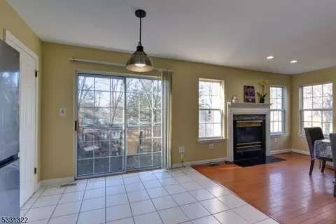10 Whimble Ct, Wayne, NJ 07470 photo 9
