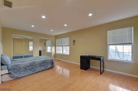 10 Whimble Ct, Wayne, NJ 07470 photo 15