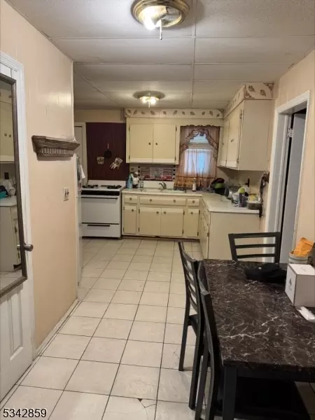435 Totowa Ave, Paterson, NJ 07502