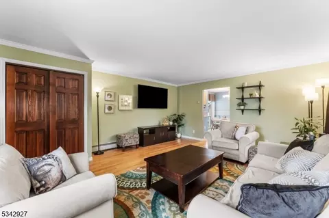21 Alps Rd, Wayne, NJ 07470 photo 6