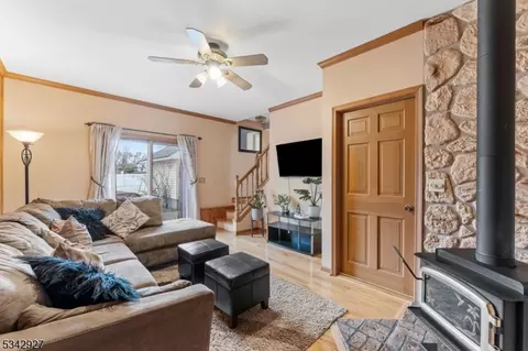 21 Alps Rd, Wayne, NJ 07470 photo 20