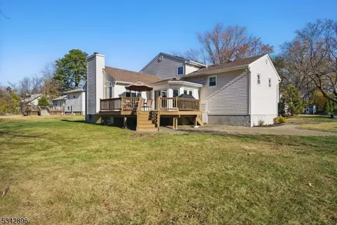29 Manor Dr, Wayne, NJ 07470 photo 43