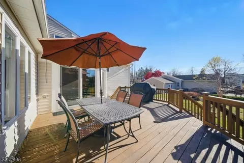 29 Manor Dr, Wayne, NJ 07470 photo 44