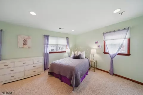 29 Manor Dr, Wayne, NJ 07470 photo 33