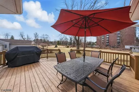 29 Manor Dr, Wayne, NJ 07470 photo 14