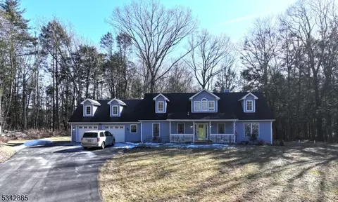 117 Autumn Dr, Montague, NJ 07827