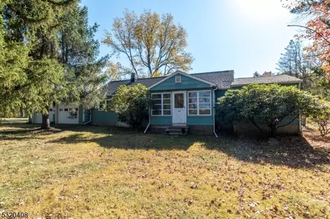 203 Coryell Rd, Lambertville, NJ 08530