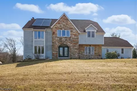 16 Ridge Ln, Blairstown, NJ 07825