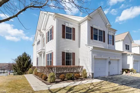 88 Independence Trl, Totowa, NJ 07512