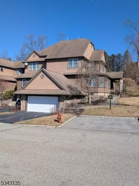 18 Havenhill Rd #18, Hamburg, NJ 07419