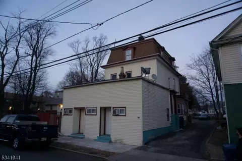 1077 Arlington Ave, Plainfield, NJ 07060