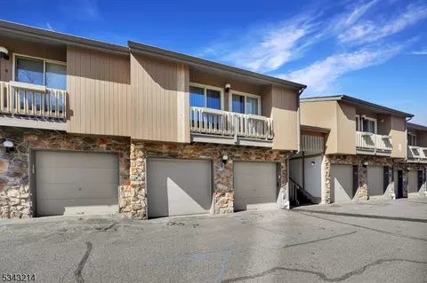 6 Meyer Ct #6, West Orange, NJ 07052