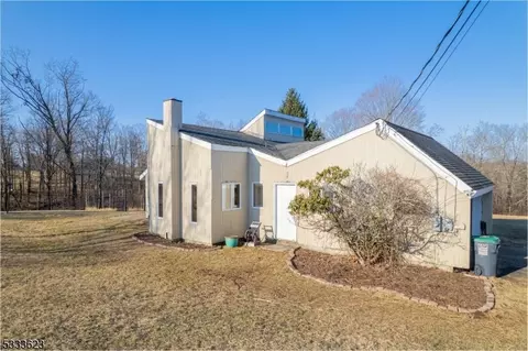 113 Tinsman Rd, Frenchtown, NJ 08825
