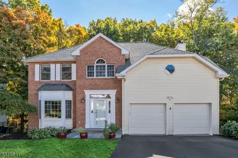 8 Fox Hollow Trl, Bernardsville, NJ 07924