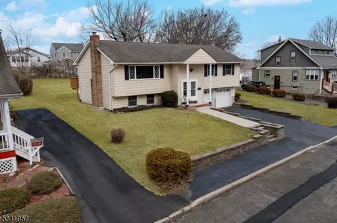 6 Hillside Ave, Netcong, NJ 07857 photo 3
