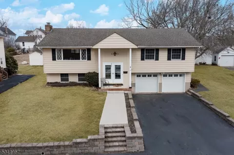 6 Hillside Ave, Netcong, NJ 07857 photo 2