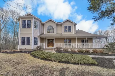 64 Alpine Ridge Rd, West Milford, NJ 07480